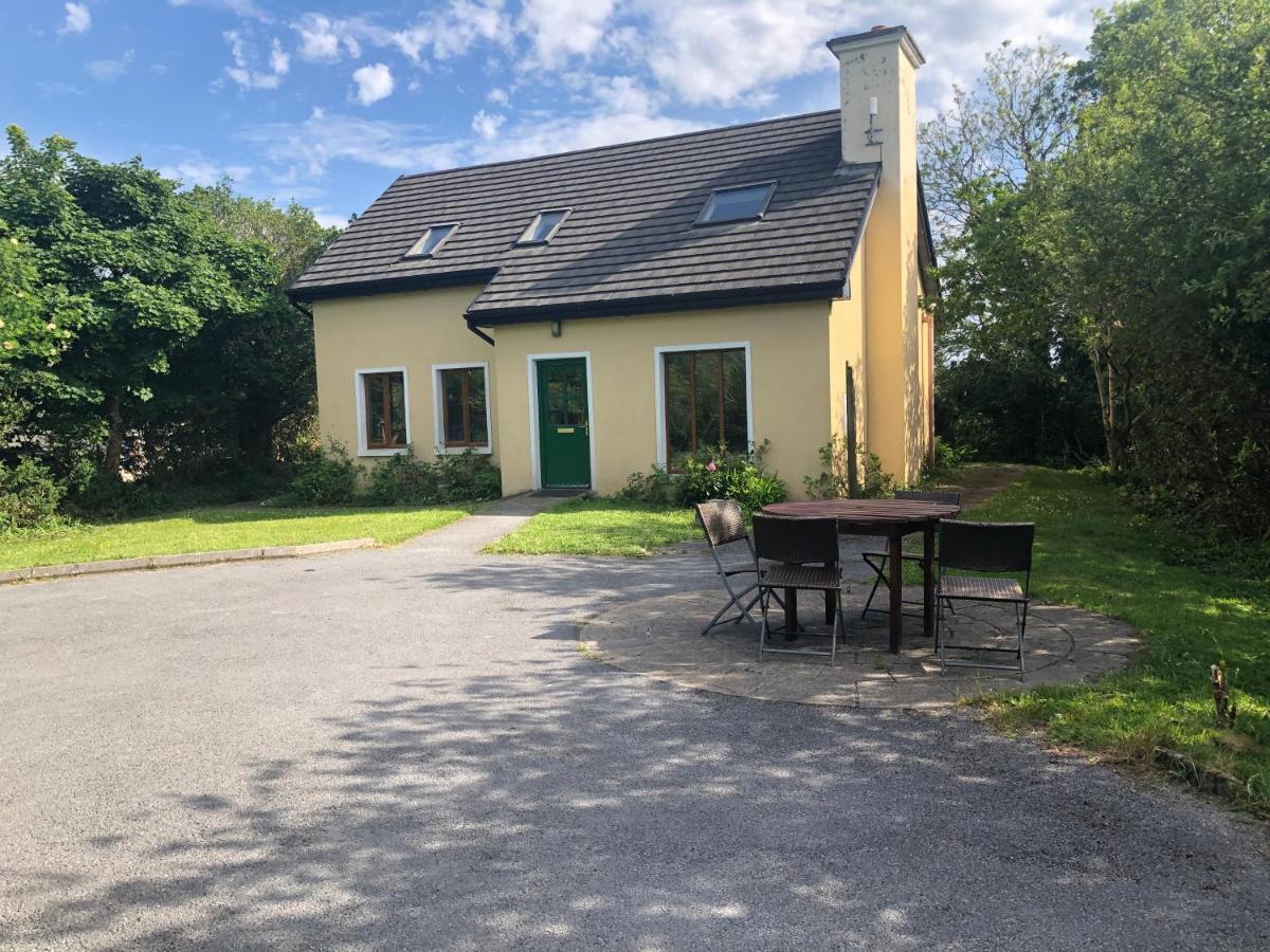 Letterfrack Farm Lodge House In Letterfrack Village Connemara Esterno foto